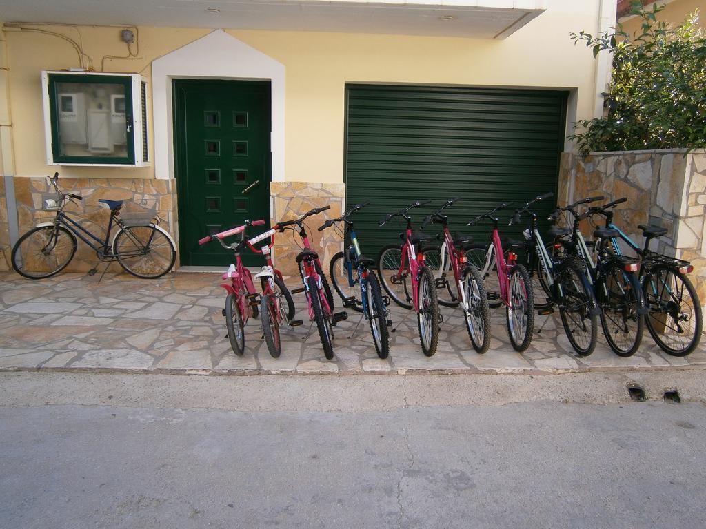 Petros Studios Poros  Extérieur photo