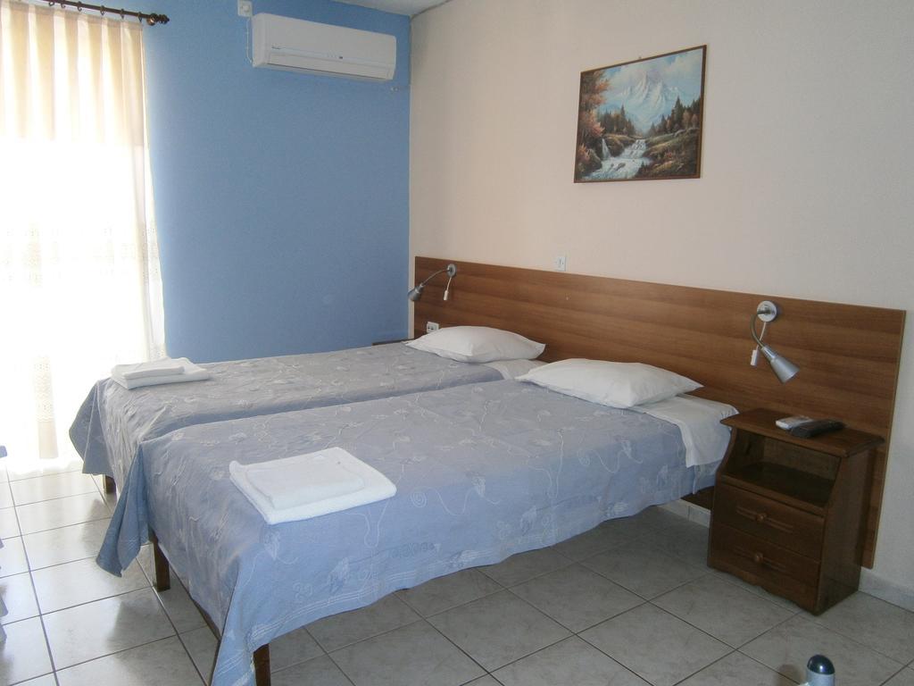 Petros Studios Poros  Extérieur photo