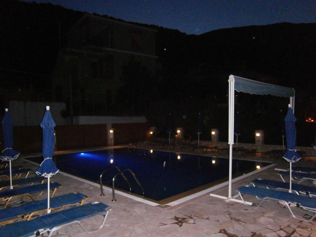 Petros Studios Poros  Extérieur photo
