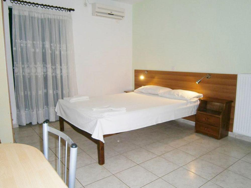 Petros Studios Poros  Extérieur photo