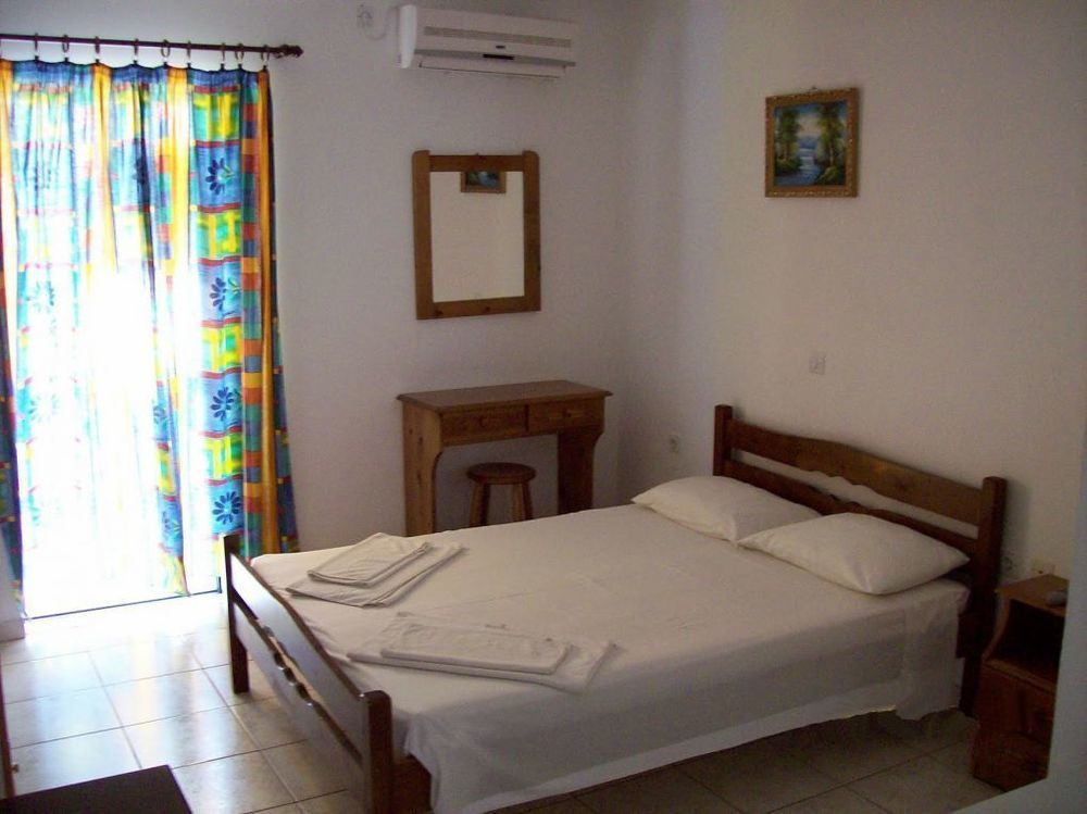 Petros Studios Poros  Extérieur photo