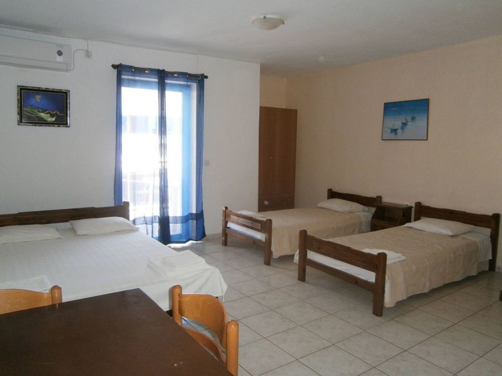 Petros Studios Poros  Extérieur photo