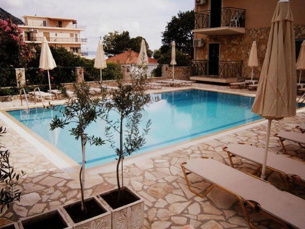Petros Studios Poros  Extérieur photo